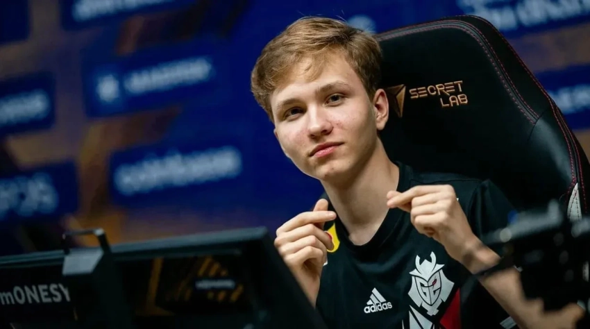 Аналитик BanKs отметил достижения m0NESY из Team Falcons по Counter-Strike 2